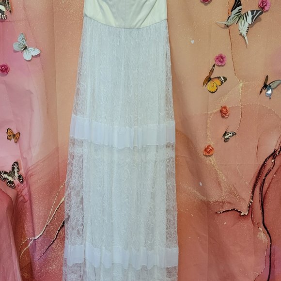 ALICE & OLIVIA white lace strapless maxi dress - Picture 12 of 13